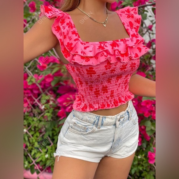 ✨Pink Floral Print Smocked Ruffle Trim Top - Picture 5 of 5